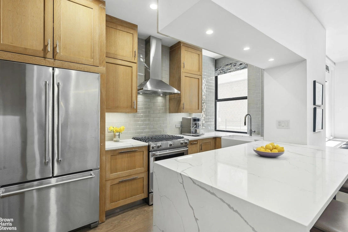Photo of Unit 6G at 203 W 90TH Street