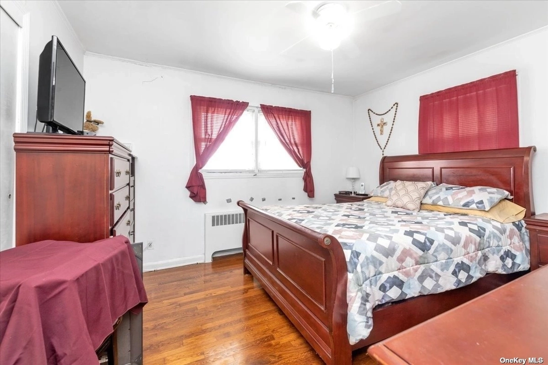 Bedroom at 449 Hilda Street