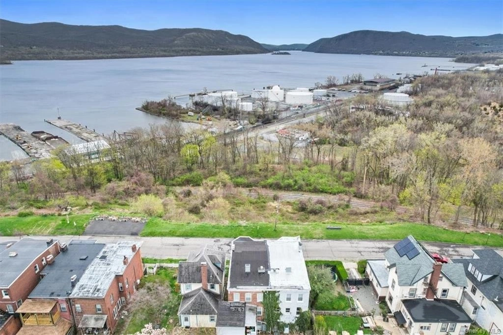 Outdoor, Satellite View at 33 Bay View Terrace