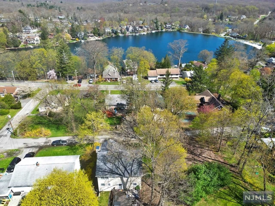 Satellite View at 43 Lakeview Drive