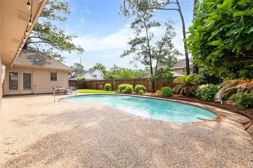 Outdoor, Pool at 5634 Spring Lodge Drive
