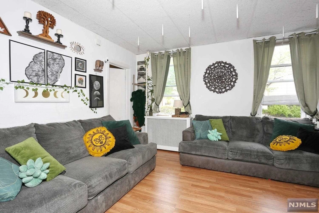 Livingroom at 239 Prospect Avenue