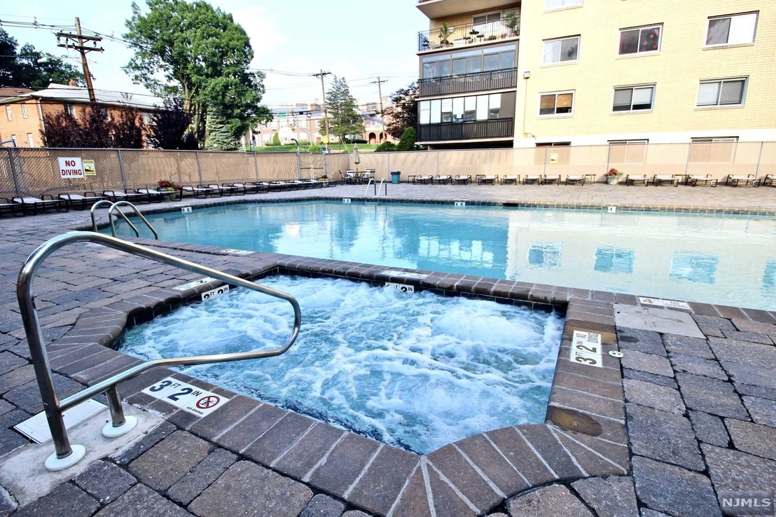 Pool, Outdoor at Unit 7O at 2185 Lemoine Avenue