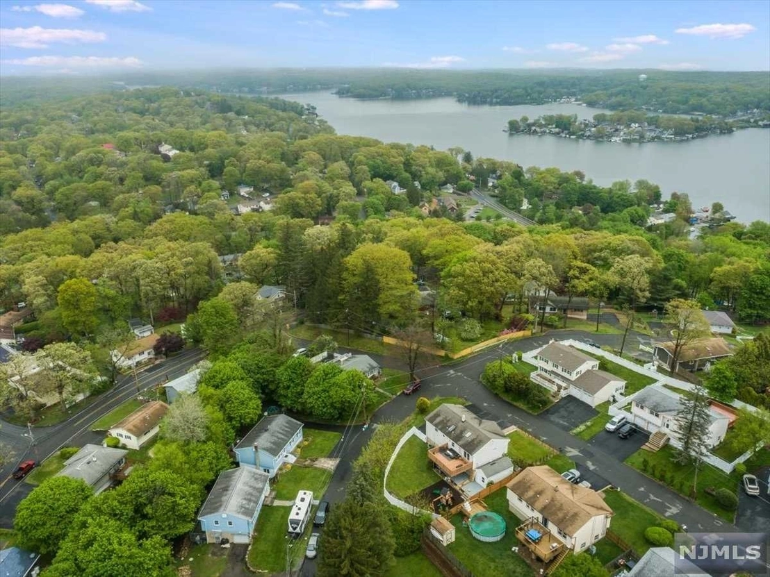 Satellite View, Outdoor at 103 Winding Hill Road