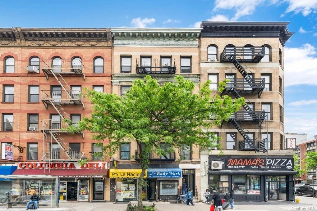 Streetview, Outdoor at Unit 3R at 943 Amsterdam Avenue