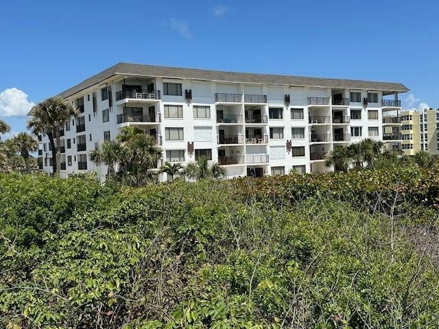 Photo of Unit 208 at 4600 Ocean Beach Boulevard