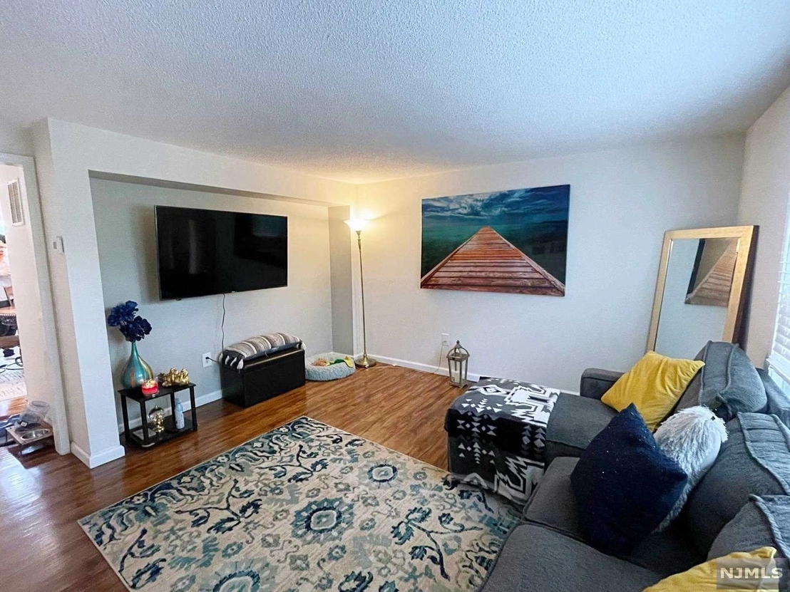 Livingroom at 1031 Leesville Avenue