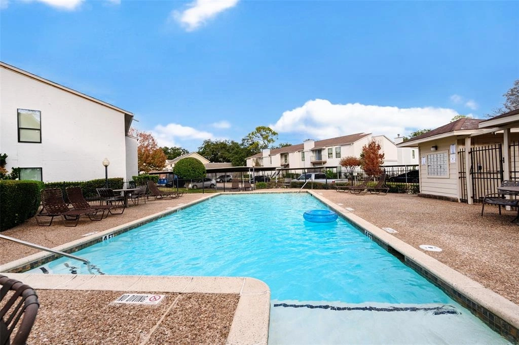 Outdoor, Pool at Unit 29 at 2425 Augusta Drive