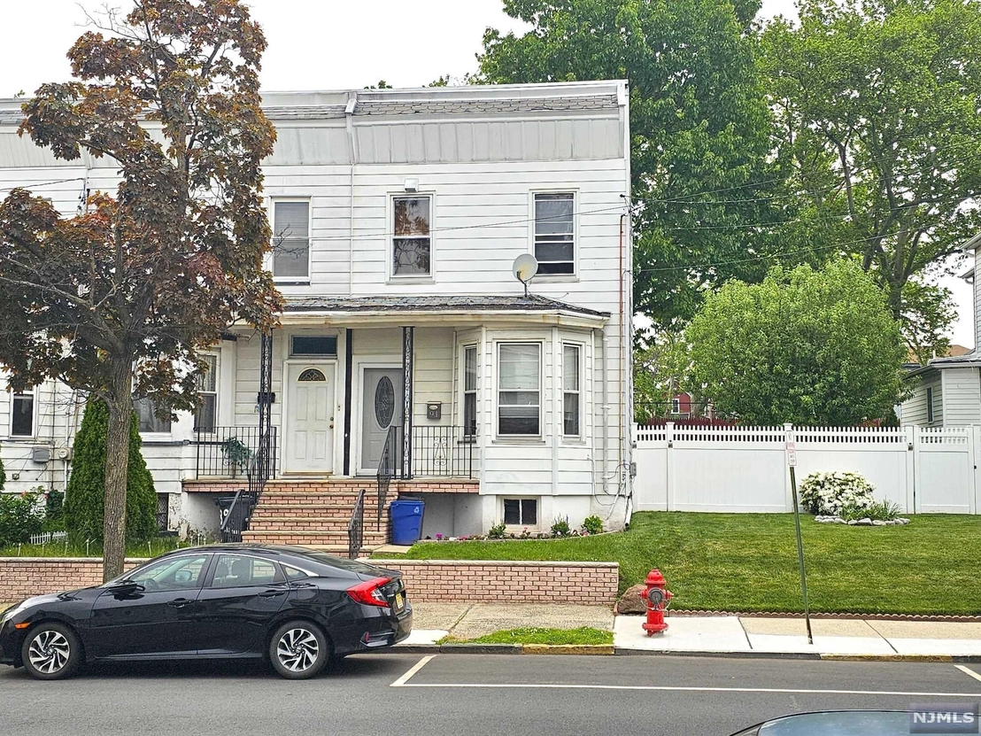 Outdoor, Streetview at 89 Woodland Avenue