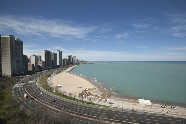 Photo of Unit 12W at 209 East LAKE SHORE Drive