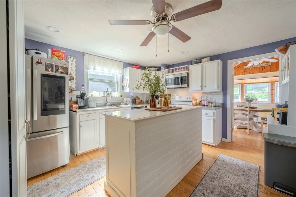 Kitchen at 44 Pine St