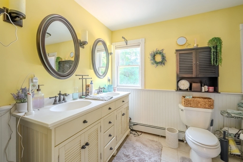 Bathroom at 44 Pine St
