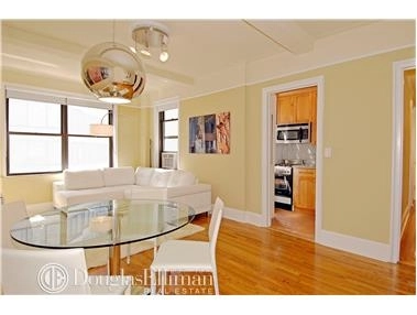 Dining, Livingroom at Unit 1402 at 162 W 56th St