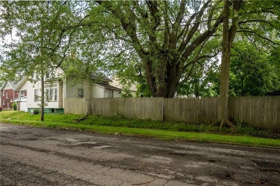 Photo of 580 Stambaugh Ave