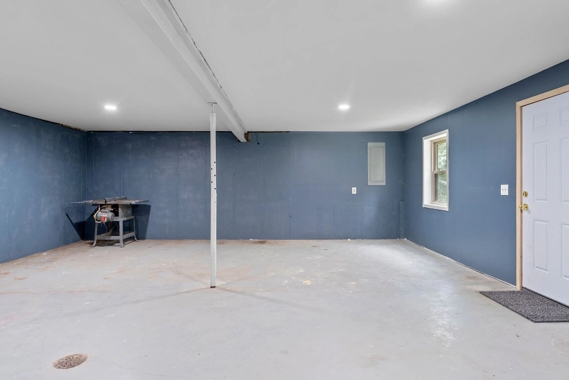 Photo of 944 Powderhouse Road