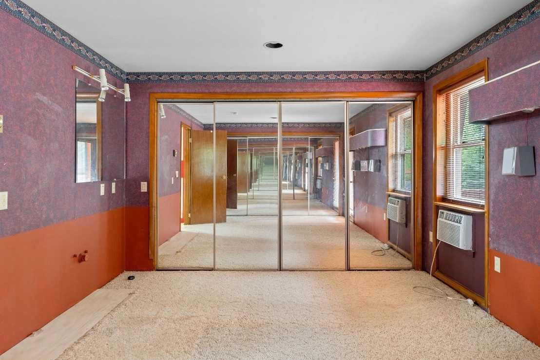 Photo of 944 Powderhouse Road