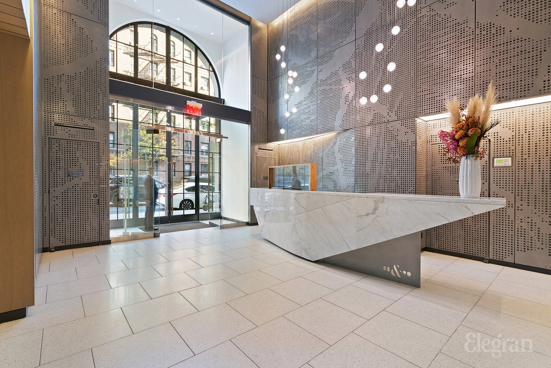 Photo of Unit 1006 at 88 Lexington Avenue