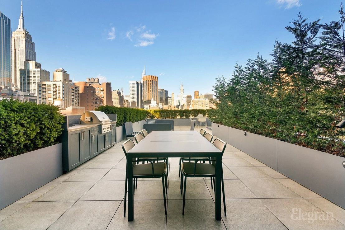 Photo of Unit 1006 at 88 Lexington Avenue