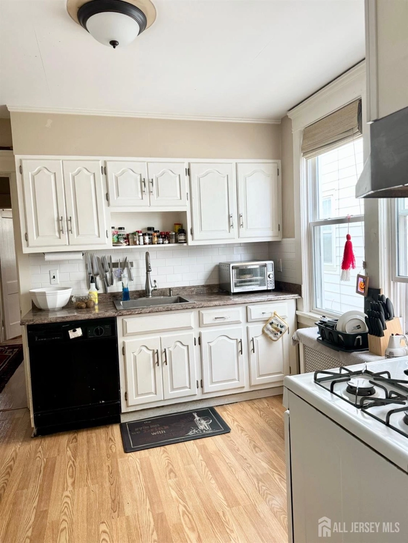Photo of 48 Cedar Avenue