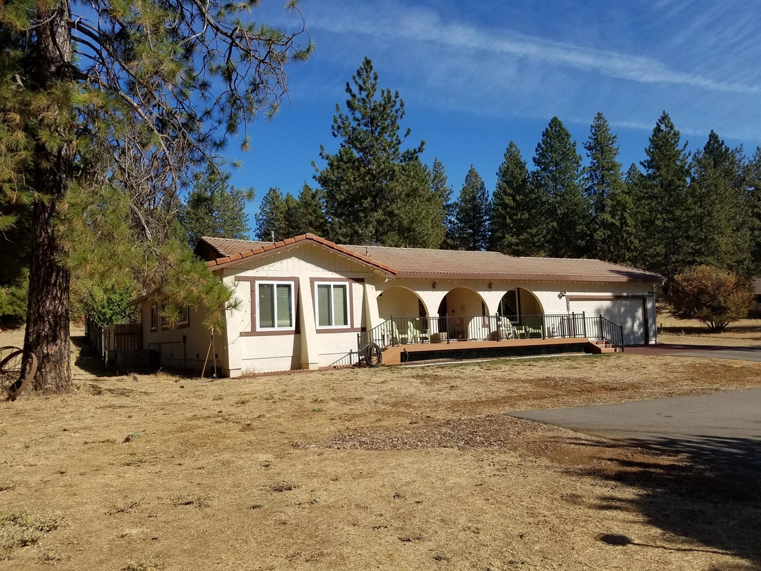 Photo of 6783 Black Butte Rd
