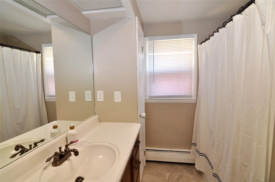 Photo of 7 Pearl Avenue