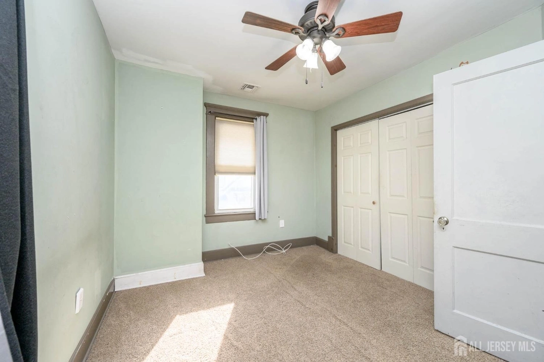 Photo of 123 Grove Avenue