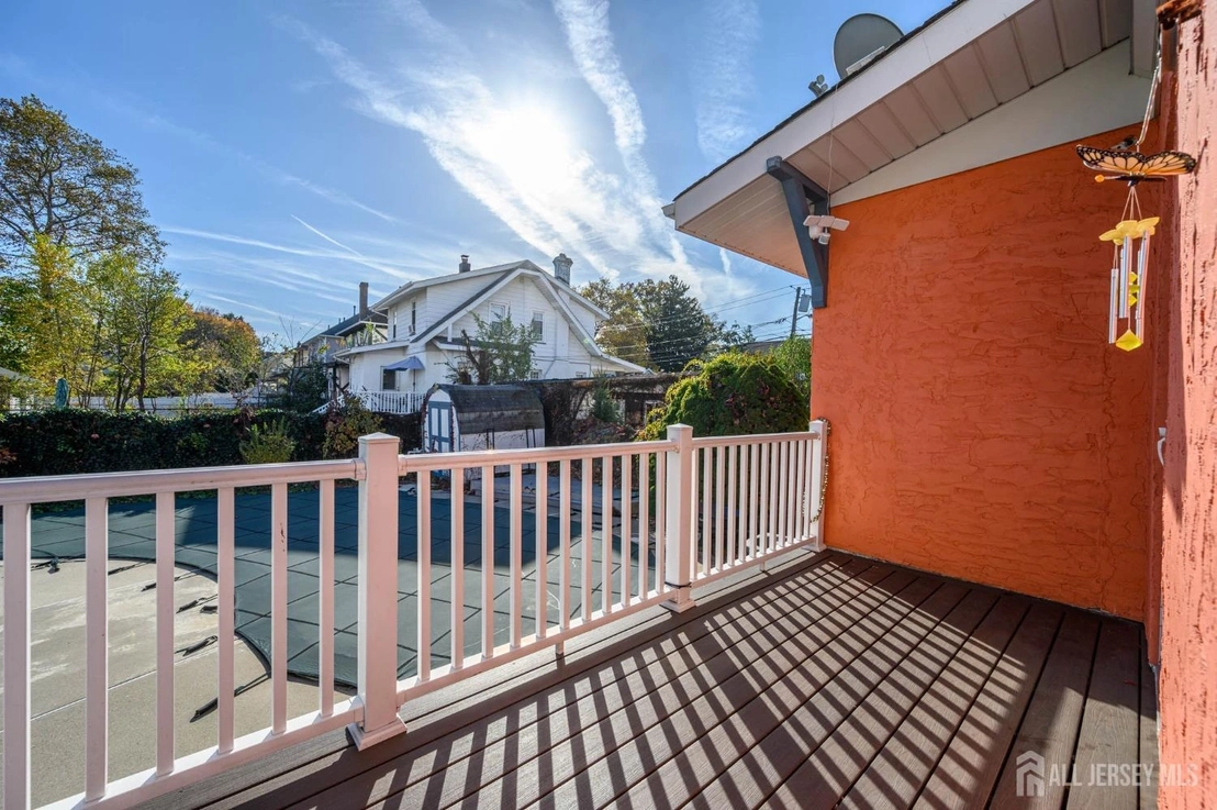 Photo of 123 Grove Avenue