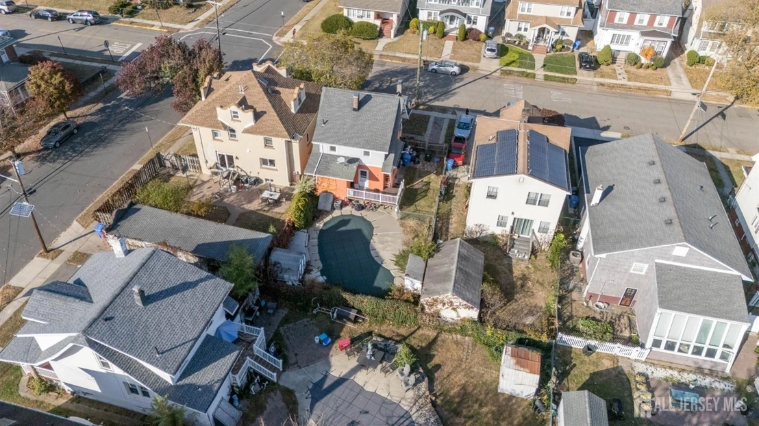 Photo of 123 Grove Avenue