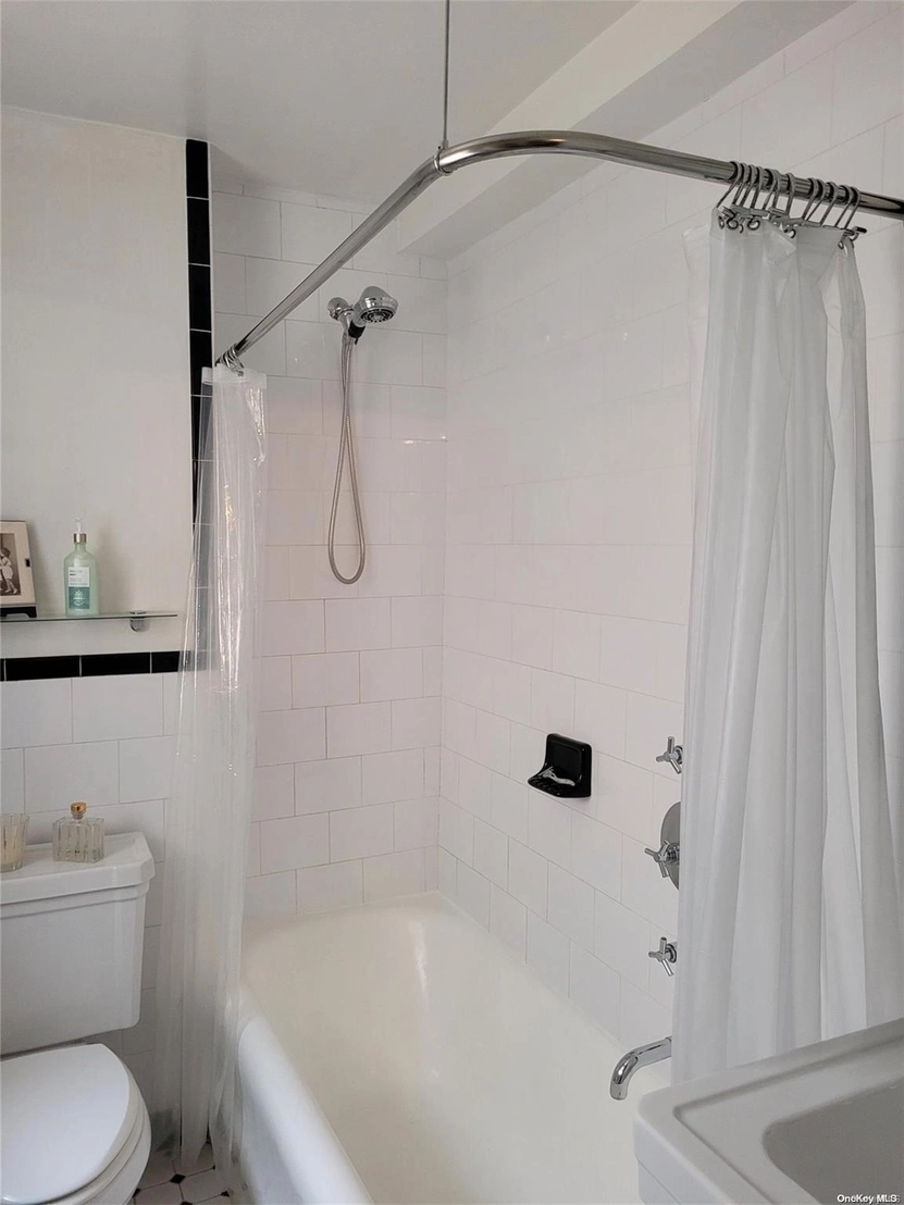 Photo of Unit 9A at 434 E 52 Street