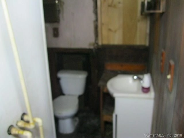 Bathroom at 23 Kanungum Trail