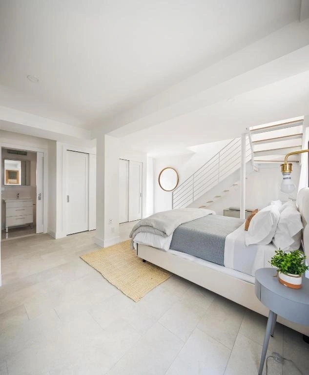 Photo of Unit 2 at 38 Stuyvesant Street