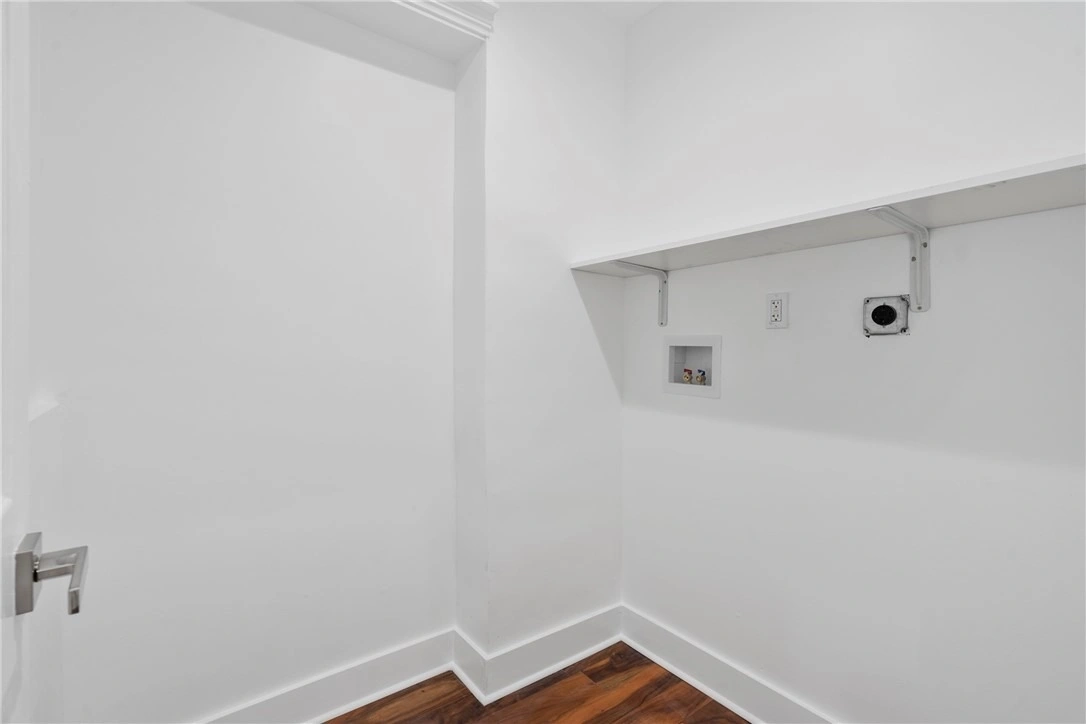 Photo of 107 W Hutchinson Ave