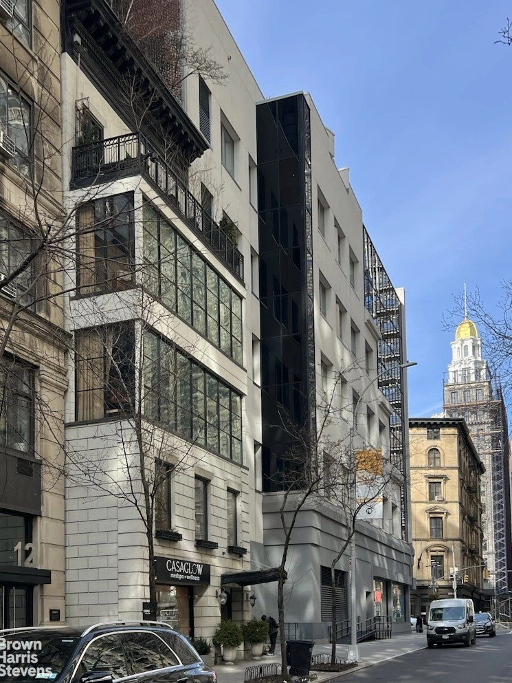 Photo of Unit 3 at 10 E 22ND Street