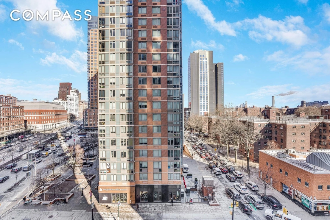 Photo of Unit 602 at 150 Myrtle Avenue