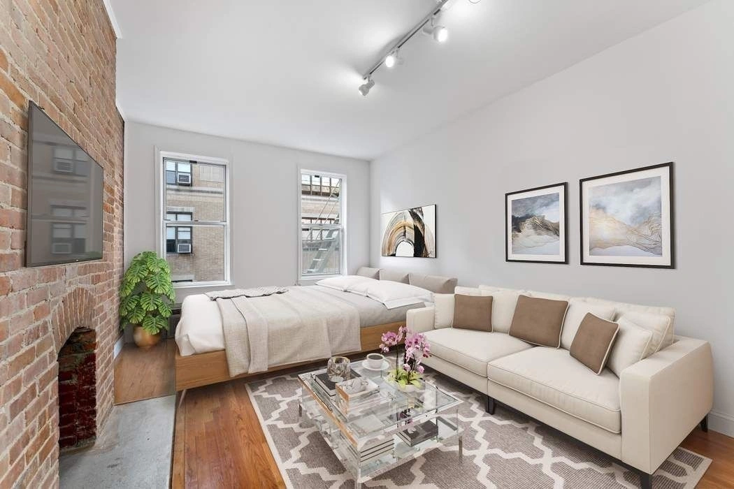 Photo of Unit 3A at 417 E 87th Street