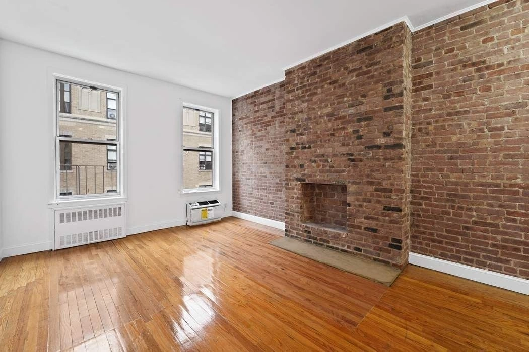 Photo of Unit 3A at 417 E 87th Street