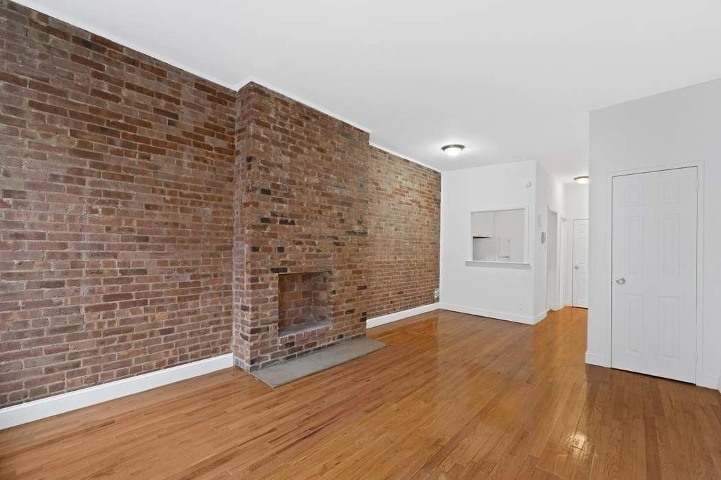 Photo of Unit 3A at 417 E 87th Street
