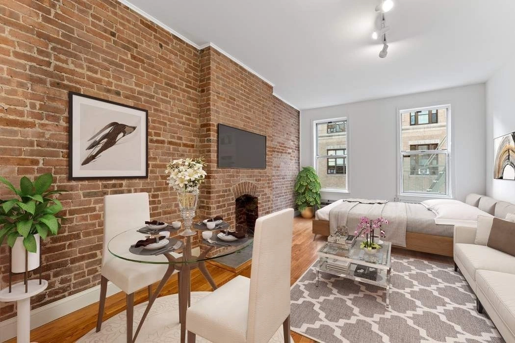 Photo of Unit 3A at 417 E 87th Street