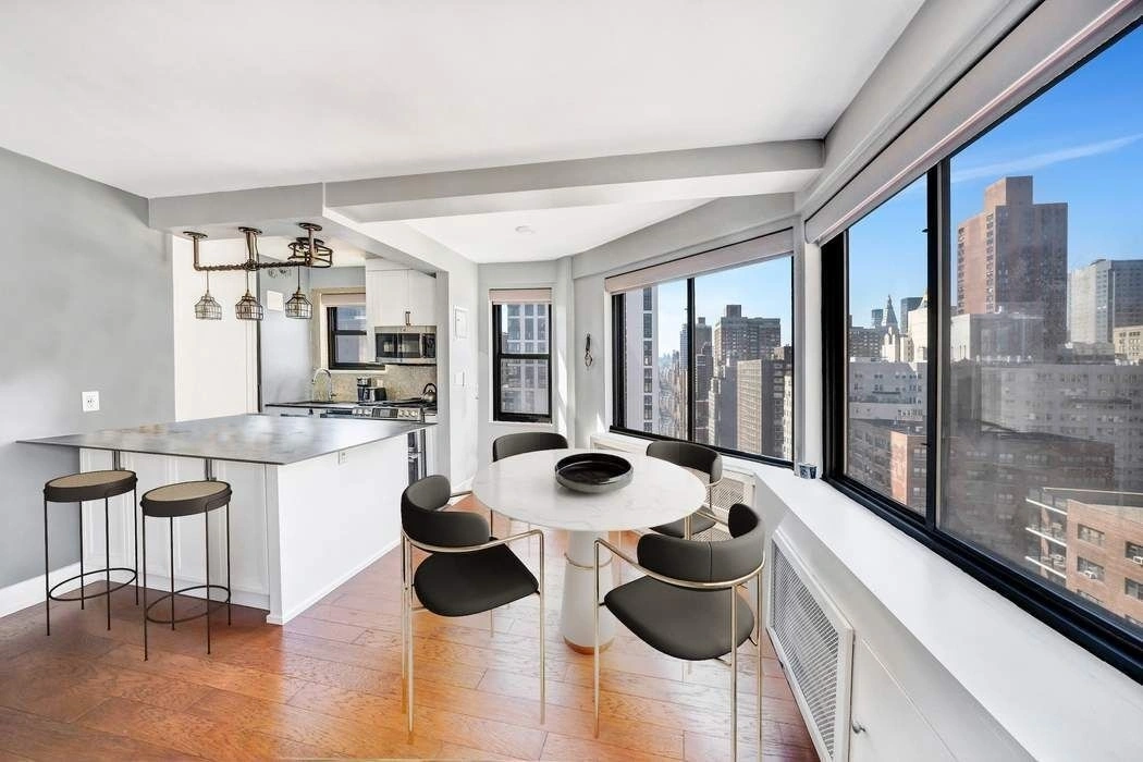 Photo of Unit 19A at 200 E 36th Street