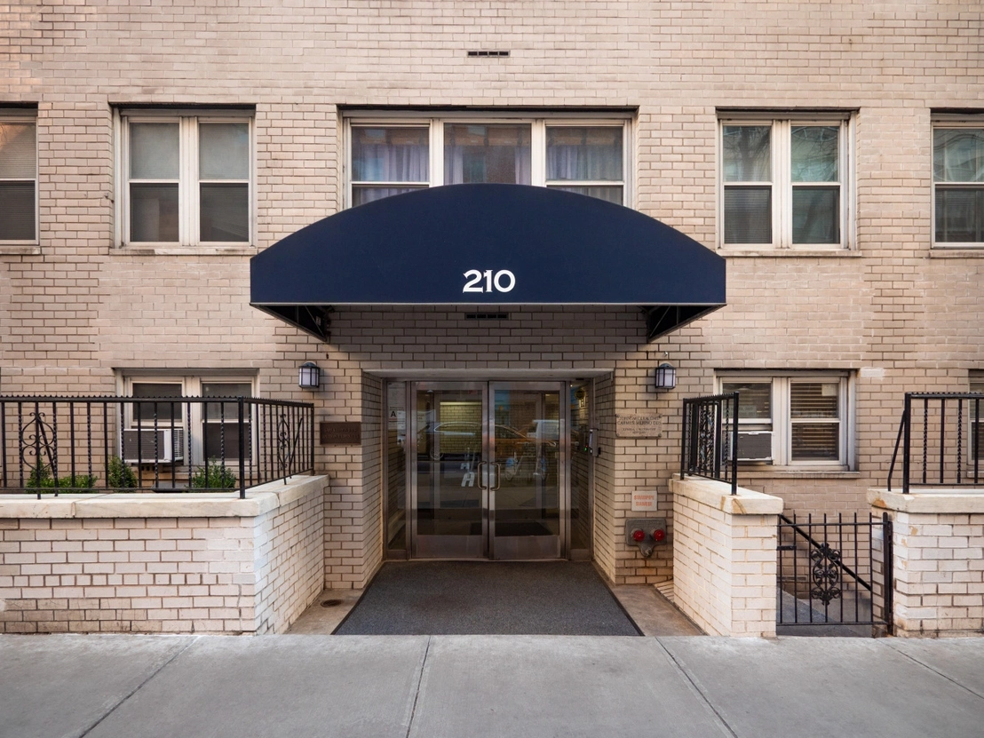 Photo of Unit 11B at 210 E 63RD Street