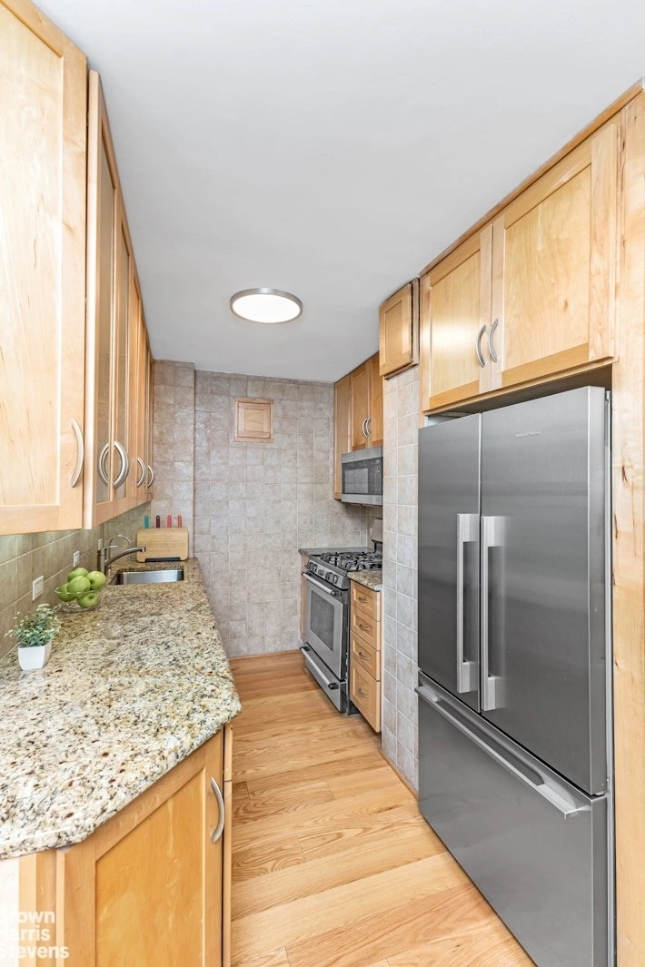 Photo of Unit 16B at 155 E 38TH Street