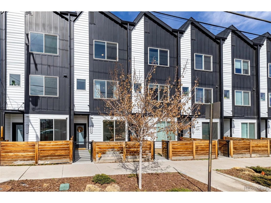 Photo of Unit 111 at 4925 W 10th Ave