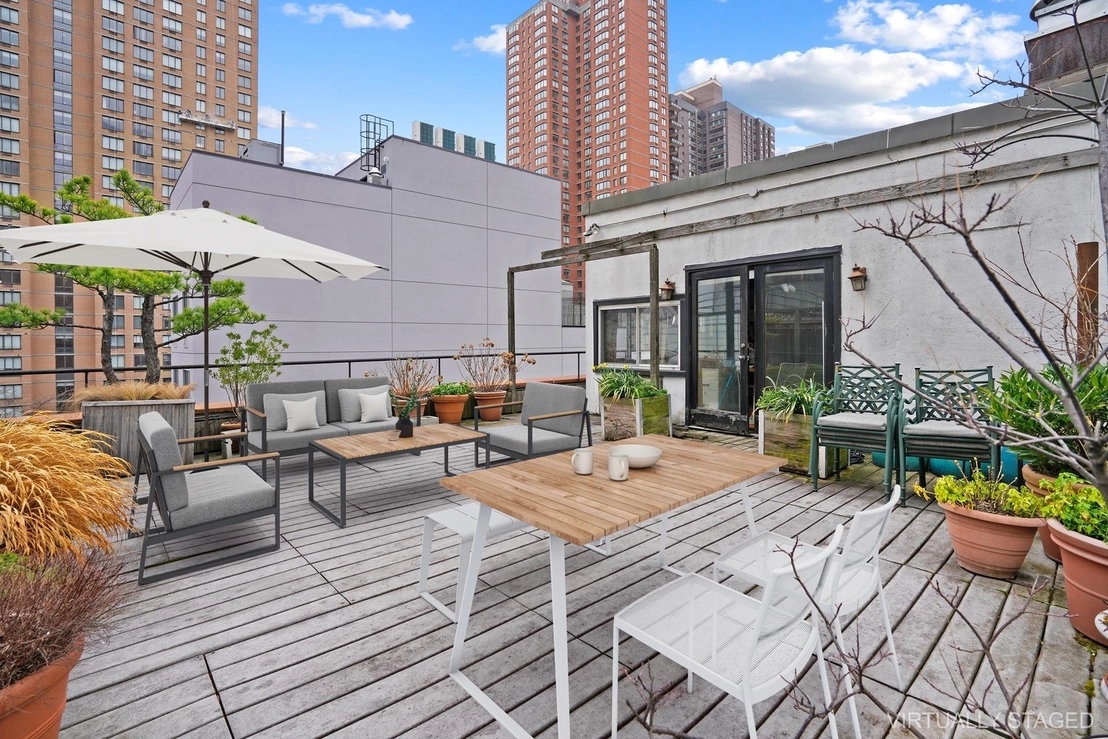 Photo of Unit 5F at 407 E 91ST Street