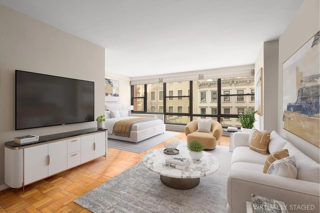 Photo of Unit 4D at 166 E 61ST Street