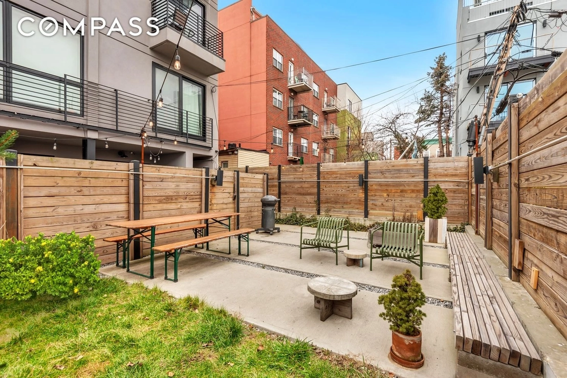 Photo of Unit PH at 267 Evergreen Avenue