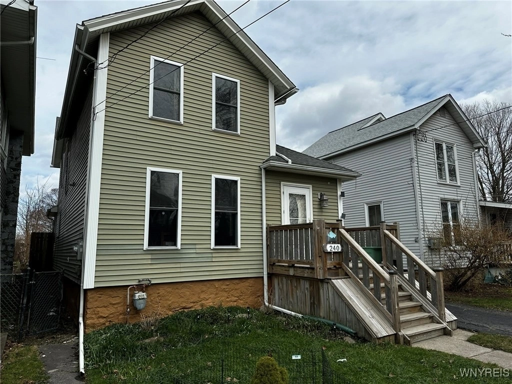 Photo of 240 Chestnut Street