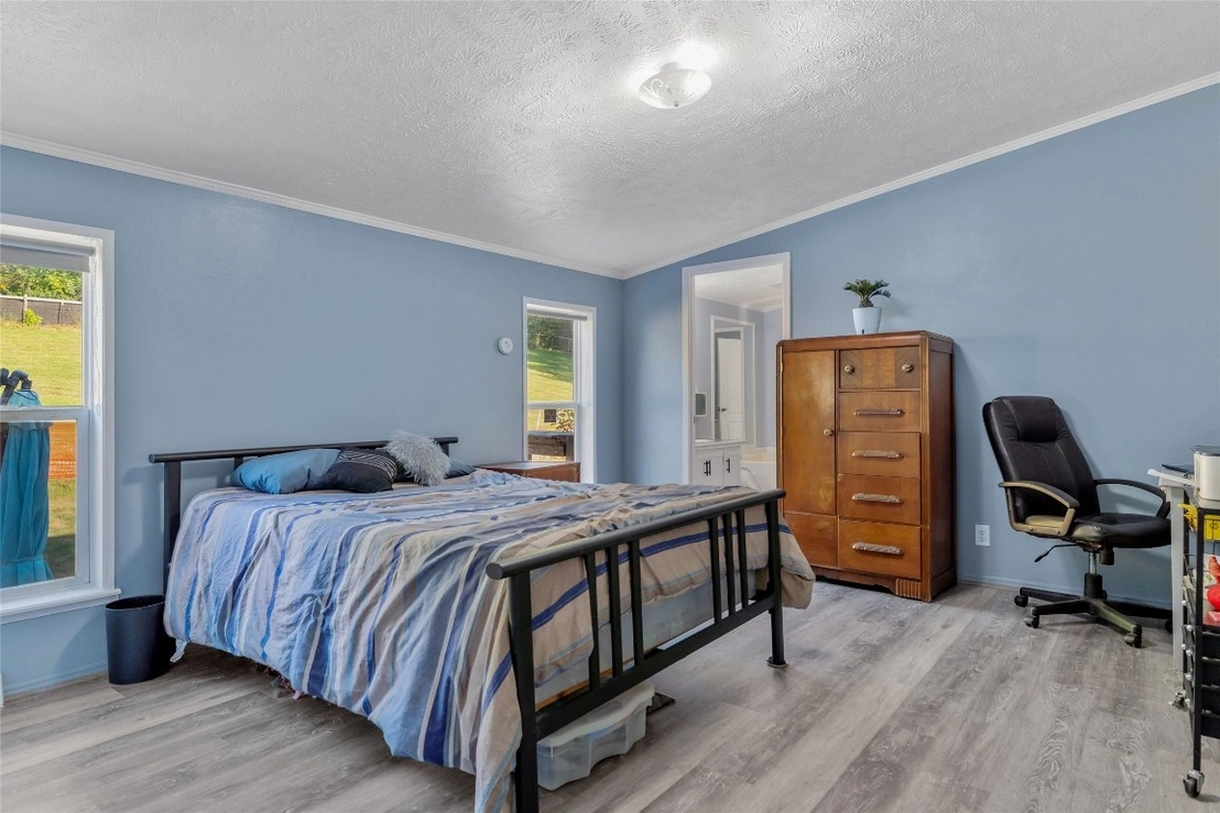 Photo of 233 Howard Hill Road