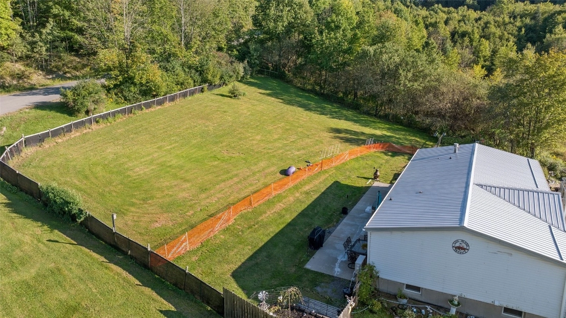Photo of 233 Howard Hill Road