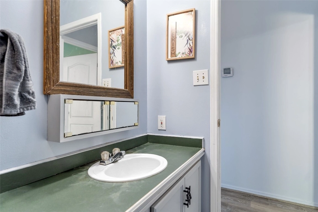 Photo of 233 Howard Hill Road