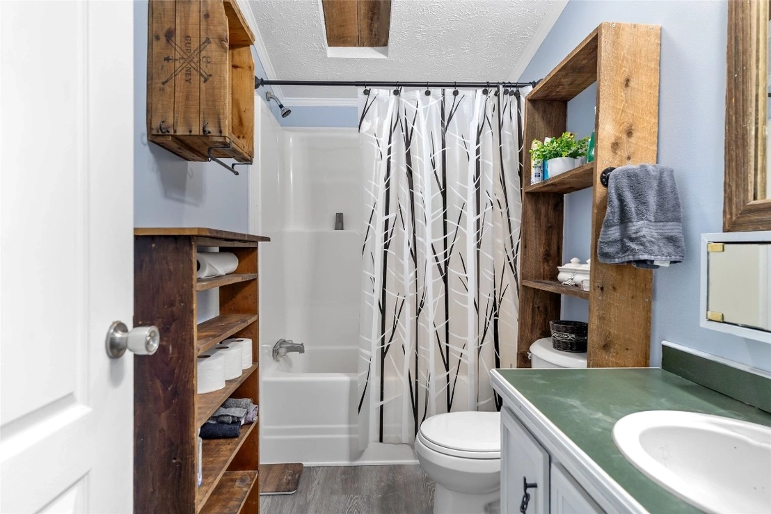 Photo of 233 Howard Hill Road